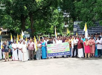 യുവക്ഷേത്ര കോളേജിന് സമീപം മദ്യശാല അനുവദിക്കരുത്