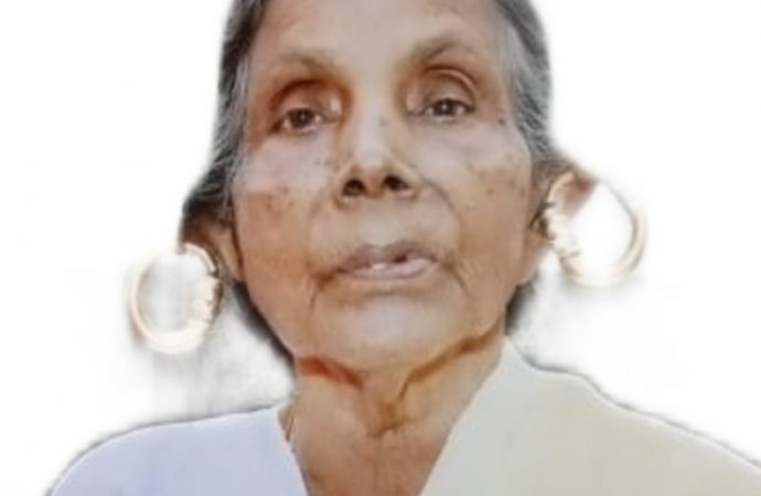 മറിയം (95), വടക്കേ ഓരത്ത്