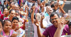 ഇങ്ങനെയാണോ  ജനാധിപത്യത്തിന്റെ ഉത്സവം  ആഘോഷിക്കേണ്ടത്?