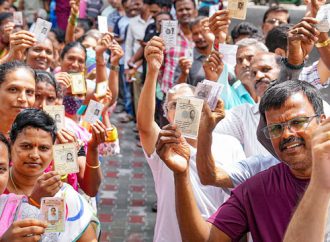 ഇങ്ങനെയാണോ  ജനാധിപത്യത്തിന്റെ ഉത്സവം  ആഘോഷിക്കേണ്ടത്?