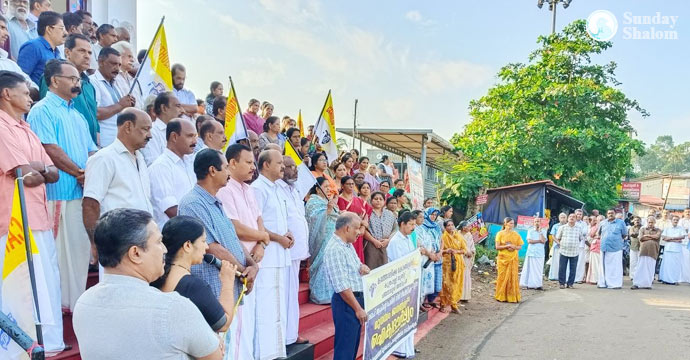 മുനമ്പം പ്രശ്നത്തില് നിയമനിര്മ്മാണവും രാഷ്ട്രീയ തീരുമാനങ്ങളും ഉണ്ടാകണം