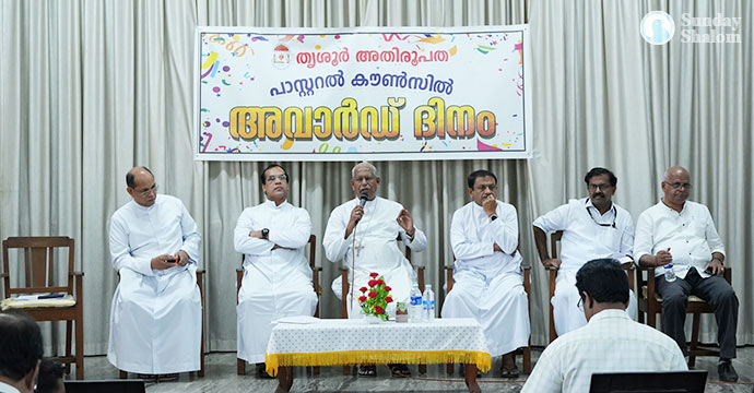 ക്രൈസ്തവ പുരോഹിതരെ വര്‍ഗീയവാദികളായി ചിത്രീകരിച്ച മന്ത്രിയുടെ  പ്രസ്താവന അപലപനീയം