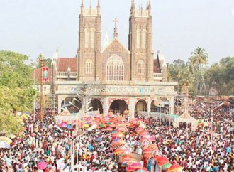 അര്‍ത്തുങ്കല്‍  തിരുനാള്‍ 10 മുതല്‍ 27 വരെ