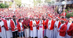 നഗരത്തിന് പുതുമയുള്ള കാഴ്ചകളുമായി കോഴിക്കോട് രൂപതയുടെ മഹാക്രിസ്മസ് ഘോഷയാത്ര