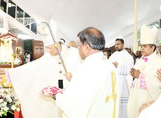 ഫ്രാന്‍സിസ് മാര്‍പാപ്പയെ അനുസ്മരിച്ച് വരാപ്പുഴ അതിരൂപത