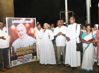 ഓര്‍മത്തിരി തെളിച്ച് അനുസ്മരണ പ്രാര്‍ത്ഥനയുമായി കെഎല്‍സിഎ