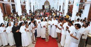 കുടുംബങ്ങള്‍ വിശ്വാസ പരിശീലന വേദികളാകണം:  മാര്‍ പോളി കണ്ണൂകാടന്‍
