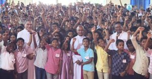 കഴിഞ്ഞ വര്‍ഷം എല്ലാ ദിവസവും കുര്‍ബാനയില്‍  പങ്കെടുത്ത കുട്ടികളുടെ സംഗമം ശ്രദ്ധേയമായി