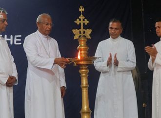 വൈദികര്‍ വിശ്വസ്തതയുടെ മനുഷ്യരായിരിക്കണം: മാര്‍ ആന്‍ഡ്രൂസ് താഴത്ത്.