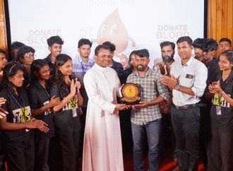 രക്തദാനത്തിലൂടെ ജീവനാണ് പങ്കുവച്ചു നല്‍കുന്നത്
