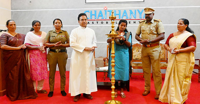 ബോണ്ടിംഗ് ഫാമിലീസ് പദ്ധതി;സ്ത്രീ സുരക്ഷാ നിയമ അവബോധ സെമിനാര്‍