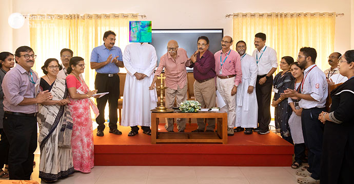 അമലയില്‍ വായനാ വാരാഘോഷം