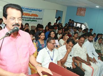 പരിയാപുരം സെന്റ് മേരീസ് സ്‌കൂളില്‍ എസ്എസ്എല്‍സി വിജയോത്സവം