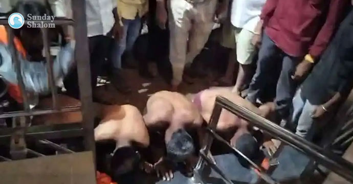 മധ്യപ്രദേശില്‍ ക്രൈസ്തവരെ അര്‍ദ്ധനഗ്നരായി നടത്തി; അക്രമികളുടെ പക്ഷംചേര്‍ന്ന് പോലീസും