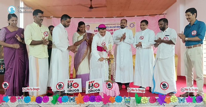 കോട്ടപ്പുറം രൂപതയിലെ ലഹരി വിരുദ്ധ സ്‌കൂള്‍ കാമ്പയിന്‍ ഉദ്ഘാടനം ചെയ്തു