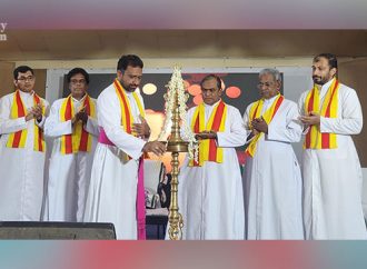 മാതൃകാ ജീവിതങ്ങളുടെ അഭാവം സമൂഹത്തിന് ദോഷകരം: മാര്‍ ജോണ്‍ നെല്ലിക്കുന്നേല്‍