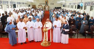 കുടുംബങ്ങള്‍ ദൈവവിളിയുടെ വിളനിലം: മാര്‍ റാഫേല്‍ തട്ടില്‍