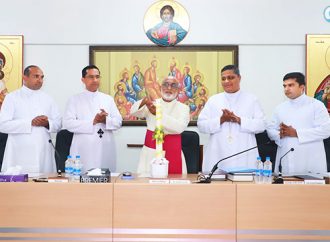 പ്രതിസന്ധികളുടെ മുമ്പില്‍ നഷ്ടധൈര്യരാകരുത്: മാര്‍ റാഫേല്‍ തട്ടില്‍