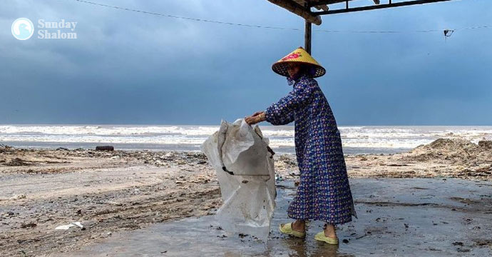 വ്യാപകനഷ്ടം വിതച്ച് റാഗസ ചുഴലിക്കാറ്റ്; പ്രാര്‍ത്ഥനയും ഐകദാര്‍ഢ്യവുമായി ലിയോ 14 ാമന്‍ പാപ്പ