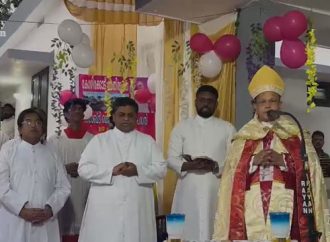 കോഴിക്കോട് അതിരൂപതാ ശതാബ്ദി മെമ്മോറിയല്‍ ഭവനപദ്ധതി; 10 വീടുകളുടെ താക്കോല്‍ദാനം നടത്തി