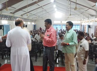 റൂബി ജൂബിലി; കൈക്കാരന്മാരെ ആദരിച്ച് താമരശേരി രൂപത