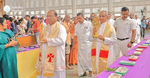 വേളാങ്കണ്ണിയില് 1500 വിശുദ്ധരുടെ തിരുശേഷിപ്പ് പ്രദര്ശനം ഒരുക്കി; നേതൃത്വം നല്കിയത് കാര്ലോ അക്യൂറ്റസ് ഫൗണ്ടേഷന്