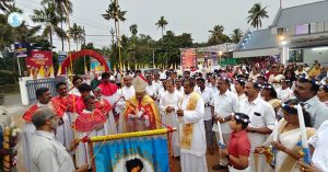 വിശുദ്ധ കാര്‍ലോ അക്യൂറ്റസിന്റെ നാമധേയത്തിലുള്ള പ്രഥമ ദൈവാലയത്തിലെ തിരുനാളിന് കൊടിയേറി