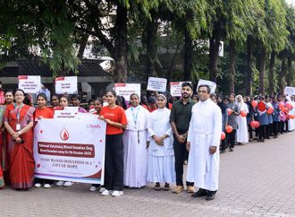 ദേശീയ രക്തദാന ദിനത്തില്‍ അമല മെഡിക്കല്‍ കോളജില്‍ 105 പേര്‍ രക്തം ദാനം ചെയ്തു