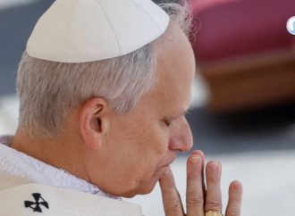 മരണം 220 കടന്നു; 14 ലക്ഷത്തിലധികം ആളുകളെ മാറ്റിപ്പാര്‍പ്പിച്ചു; ഫിലിപ്പീന്‍സിലെ ചുഴലികൊടുങ്കാറ്റില്‍ ദുരിതമനുഭവിക്കുന്നവരോട് സാമീപ്യം പ്രകടിപ്പിച്ച് ലിയോ 14-ാമന്‍ മാര്‍പാപ്പ