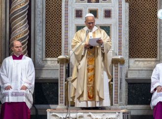 ലൗകിക മാനദണ്ഡങ്ങളിലല്ല, ക്രിസ്തുവിന്റെ അടിത്തറയില്‍ സഭയെ കെട്ടിപ്പടുക്കുക:ലിയോ 14-ാമന്‍ പാപ്പ
