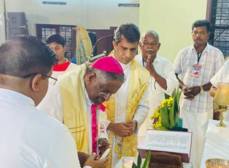 പ്രത്യാശയുടെ തീര്‍ത്ഥാടകരായി മാറണം: ഡോ. സെബാസ്റ്റ്യന്‍ തെക്കേത്തെച്ചേരില്‍