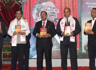 ഡോണ്‍ ബോസ്‌കോ ഇന്‍സ്റ്റിറ്റ്യൂട്ടിന്റെ രജതജൂബിലി ആഘോഷം; ഫാ. വി. എം തോമസിന്റെ ആത്മകഥ പ്രകാശനം ചെയ്തു