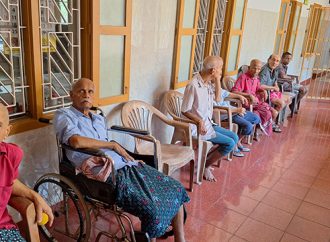 അതിദരിദ്രരില്‍ പെടാത്തവരോ അഗതികള്‍?