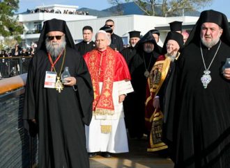 എല്ലാ ക്രൈസ്തവ വിഭാഗങ്ങളും ഒരുമിച്ച് യാത്ര തുടരണം: മാര്‍പാപ്പ