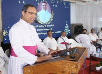 കേരള സഭാതാരം അവാര്‍ഡ് നല്‍കി