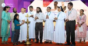 അമല മെഡിക്കല് കോളജില് 121 കാന്സര് രോഗികള്ക്ക് സൗജന്യമായി വിഗ്ഗുകള് നല്കി