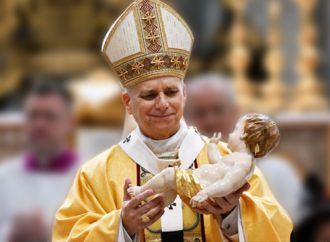 ഉണ്ണീശോയിലൂടെ ദൈവം ലോകത്തിന് പുതുജീവന്‍ നല്‍കുന്നു; ക്രിസ്മസ് ദിവ്യബലിയില്‍ മാര്‍പാപ്പ