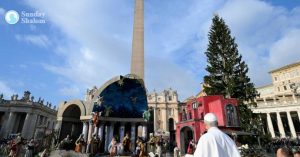 ക്രിസ്മസ്, ആഘോഷങ്ങളുടെ തിരക്കില്‍ മുങ്ങിപ്പോകരുത്; ഇത്  യേശുവിനെ സ്വന്തമാക്കേണ്ട സമയം: ലിയോ 14 -ാമന്‍ പാപ്പ