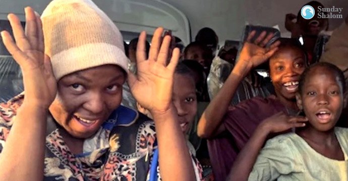 നൈജീരിയക്ക് ഉണ്ണീശോയുടെ ക്രിസ്മസ് സമ്മാനം;  ഭീകരരുടെ പിടിയില്‍ അവശേഷിച്ച  130 വിദ്യാര്‍ത്ഥികളും മോചിതരായി