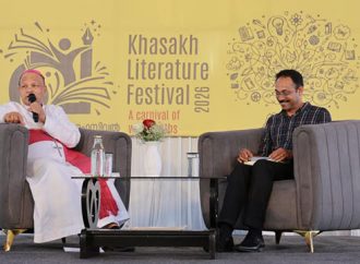 വായന കുറയുമ്പോള്‍ ദര്‍ശനങ്ങള്‍ നഷ്ടപ്പെടുന്നു