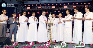 വിദ്യാര്‍ത്ഥികള്‍ സമൂഹത്തെക്കുറിച്ച് സ്വപ്നങ്ങള്‍ കാണണം